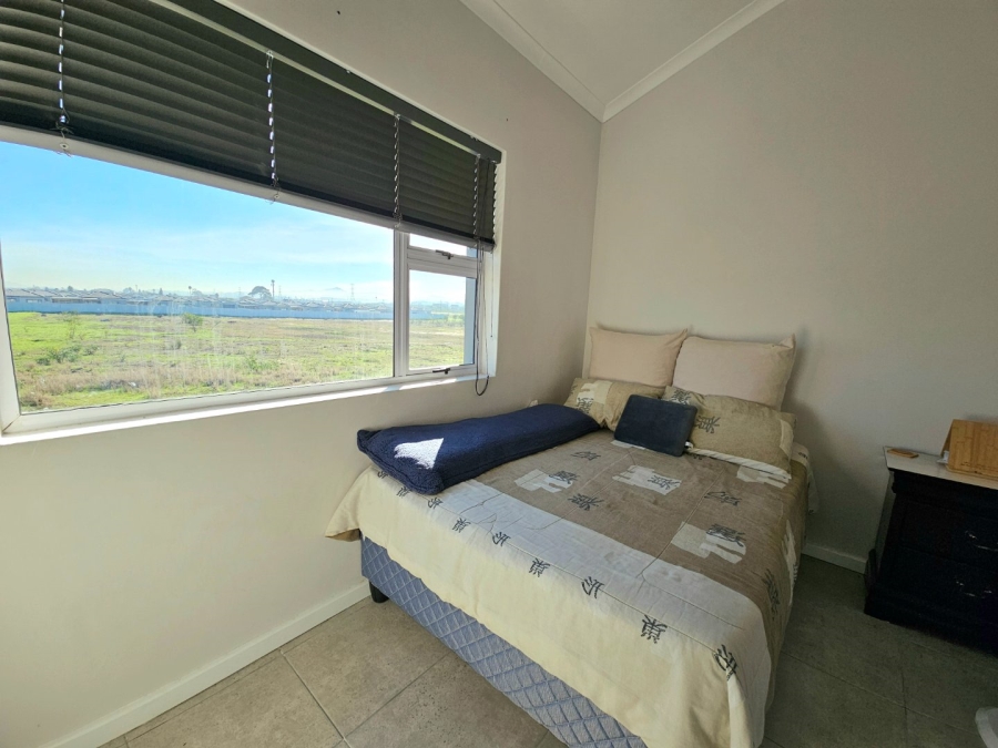 2 Bedroom Property for Sale in Stratford Green Western Cape